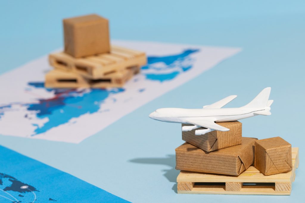 Transporte marítimo, aéreo